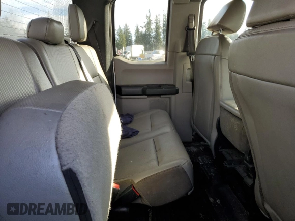 2020 Ford F-250 XL z VIN 1FT7X2B66LEE96811, wystawiony jako Copart lot #87681655 z przebiegiem 59 013 mil mil oraz Szkoda całkowita • Salvage title. Historia ofert i sprzedaży dostępna na DreamBid. Obrazek 10.