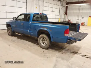 2000 Dodge Dakota Sport with VIN 1B7GG22N3YS639309, listed as a IAAI auction lot 41771758 with 225,795 mi miles and . Bid and sale history available at carsss.com. Image 3.