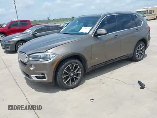 2017 BMW X5 sDrive35i z VIN 5UXKR2C54H0U20033, wystawiony jako IAAI lot #42283458 z przebiegiem 135 869 mil mil oraz . Historia ofert i sprzedaży dostępna na DreamBid. Obrazek 2.