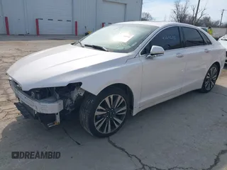 2017 Lincoln MKZ Select with VIN 3LN6L5C95HR624778, listed as a IAAI auction lot 41768831 with 104,432 mi miles. Bid and sale history available at carsss.com. Image 2.