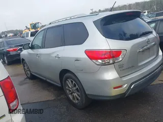 2016 Nissan Pathfinder S with VIN 5N1AR2MN3GC615769, listed as a IAAI auction lot 41565136 with 158,441 mi miles and . Bid and sale history available at DreamBid. Image 3.