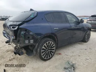 2023 Maserati Grecale Modena z VIN ZN682AVM1P7407775, wystawiony jako Copart lot #88538195 z przebiegiem 22 543 mil mil oraz Szkoda całkowita • Salvage title. Historia ofert i sprzedaży dostępna na DreamBid. Obrazek 3.