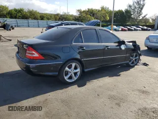 2006 Mercedes-Benz C 230 Sport z VIN WDBRF52H26F783588, wystawiony jako Copart lot #55117035 z przebiegiem 106 074 mil mil oraz Szkoda całkowita • Salvage title. Historia ofert i sprzedaży dostępna na DreamBid. Obrazek 3.