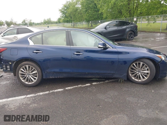 2024 Infiniti Q50 Luxe with VIN JN1EV7BR7RM631669, listed as a IAAI auction lot 42379035 with 9,376 mi miles and . Bid and sale history available at DreamBid. Image 13.