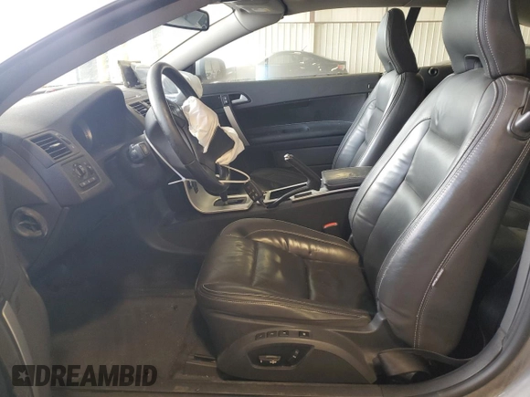 2011 Volvo C70 z VIN YV1672MC9BJ117685, wystawiony jako Copart lot #55387275 z przebiegiem 162 314 mil mil oraz Szkoda całkowita • Salvage title. Historia ofert i sprzedaży dostępna na DreamBid. Obrazek 7.