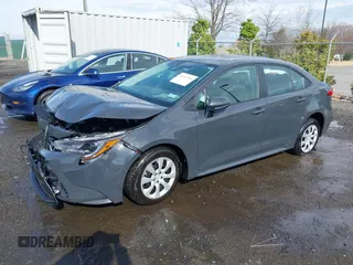 2024 Toyota Corolla LE z VIN 5YFB4MDE1RP210443, wystawiony jako IAAI lot #41865788 z przebiegiem 12 790 mil mil oraz . Historia ofert i sprzedaży dostępna na DreamBid. Obrazek 17.