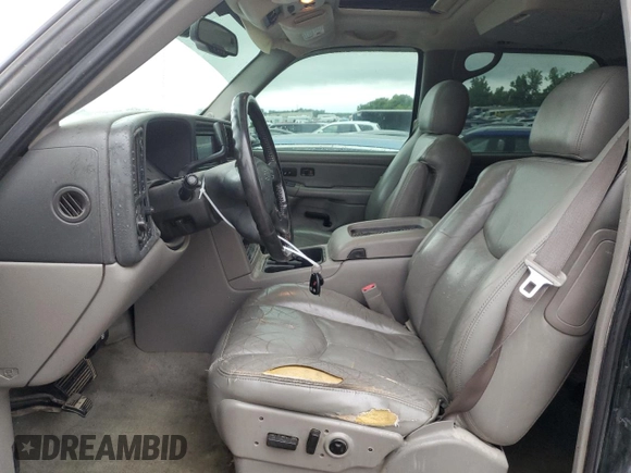 2004 Chevrolet Tahoe LT with VIN 1GNEK13Z14R181814, listed as a Copart auction lot 63178264 with 201,701 mi miles and Salvage Title. Bid and sale history available at carsss.com. Image 7.