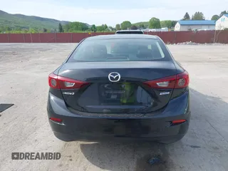 2017 Mazda 3 Touring z VIN 3MZBN1V74HM133565, wystawiony jako IAAI lot #42160836 z przebiegiem 104 997 mil mil oraz . Historia ofert i sprzedaży dostępna na DreamBid. Obrazek 16.