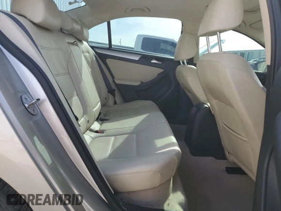 2015 Volkswagen Jetta Sedan Hybrid SEL Premium with VIN 3VW637AJXFM427884, listed as a Copart auction lot 49460505 with 58,950 mi miles and Salvage Title. Bid and sale history available at carsss.com. Image 10.