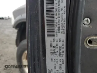 2017 Ram 2500 Tradesman z VIN 3C6UR5HL2HG683630, wystawiony jako Copart lot #83050924 z przebiegiem 172 593 mil mil oraz Szkoda całkowita • Salvage title. Historia ofert i sprzedaży dostępna na DreamBid. Obrazek 13.