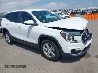 2022 GMC Terrain SLE z VIN 3GKALMEV3NL228452, wystawiony jako IAAI lot #42160770 z przebiegiem 25 662 mil mil oraz . Historia ofert i sprzedaży dostępna na DreamBid. Obrazek 1.
