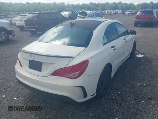2014 Mercedes-Benz CLA 250 z VIN WDDSJ4GB4EN137298, wystawiony jako IAAI lot #42285939 z przebiegiem 166 026 mil mil oraz . Historia ofert i sprzedaży dostępna na DreamBid. Obrazek 4.