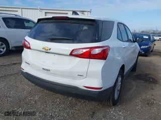 2020 Chevrolet Equinox LS with VIN 3GNAXSEV7LS706323, listed as a IAAI auction lot 41543070 with 1,809 mi miles. Bid and sale history available at carsss.com. Image 4.