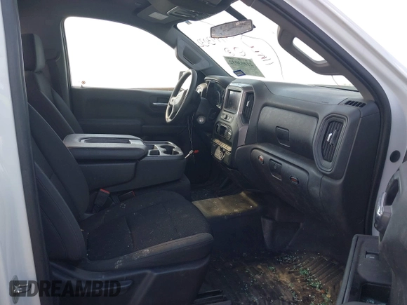 2021 Chevrolet Silverado 1500 Work Truck with VIN 3GCNWAEF3MG369444, listed as a IAAI auction lot 41493032 with 83,019 mi miles. Bid and sale history available at carsss.com. Image 5.