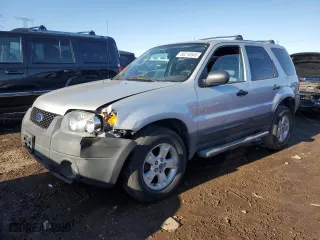 2005 Ford Escape XLT with VIN 1FMCU03155KD28656, listed as a Copart auction lot 50218545 with 109,844 mi miles and Salvage Title. Bid and sale history available at carsss.com. Image 1.