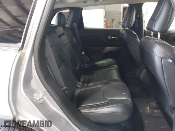 2017 Jeep Cherokee Latitude с VIN 1C4PJMCBXHW612358, выставлен на аукционе IAAI как лот 42611172 с пробегом 77 817 миль миль и . История ставок и продаж доступна на DreamBid. Изображение 8.