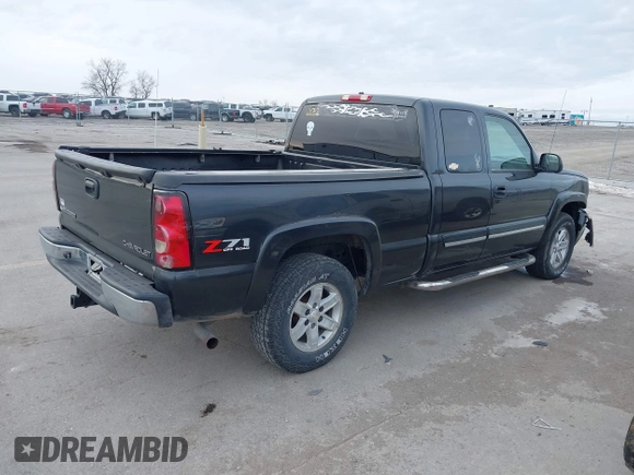 2004 Chevrolet Silverado 1500 with VIN 1GCEK19T54E185903, listed as a IAAI auction lot 41393916 with 208,422 mi miles and . Bid and sale history available at DreamBid. Image 4.
