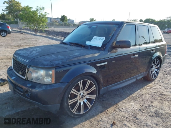 2009 Land Rover Range Rover Sport HSE with VIN SALSK254X9A201883, listed as a IAAI auction lot 42127297 with 154,483 mi miles. Bid and sale history available at carsss.com. Image 2.