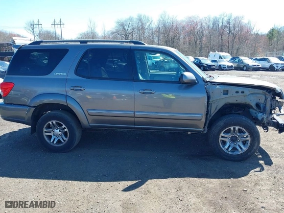 2006 Toyota Sequoia Limited with VIN 5TDBT48A76S261359, listed as a IAAI auction lot 41897236 with 263,938 mi miles. Bid and sale history available at carsss.com. Image 13.