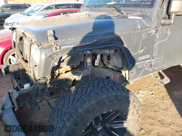 2018 Jeep Wrangler Unlimited Sport S with VIN 1C4HJWDG7JL918614, listed as a IAAI auction lot 41750833 with 60,136 mi miles and . Bid and sale history available at DreamBid. Image 18.