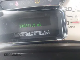 2008 Ford Expedition Limited с VIN 1FMFU19508LA25294, выставлен на аукционе IAAI как лот 42466290 с пробегом 248 313 миль миль и . История ставок и продаж доступна на DreamBid. Изображение 7.