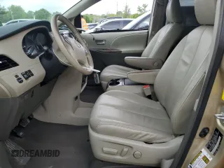 2011 Toyota Sienna XLE AAS с VIN 5TDYK3DC5BS016441, выставлен на аукционе Copart как лот 56464945 с пробегом 338 892 миль миль и На запчасти • Non repairable. История ставок и продаж доступна на DreamBid. Изображение 7.