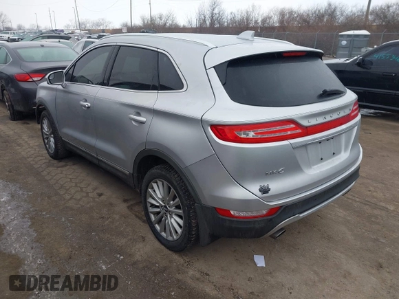 2019 Lincoln MKC Standard with VIN 5LMCJ1D91KUL27746, listed as a IAAI auction lot 41552362 with 94,659 mi miles. Bid and sale history available at carsss.com. Image 3.