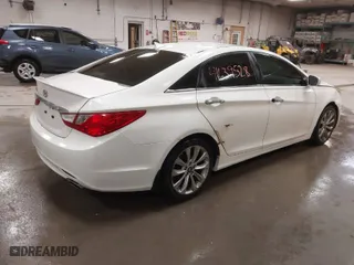 2012 Hyundai Sonata 2.4L Limited PZEV with VIN 5NPEC4ACXCH411104, listed as a IAAI auction lot 41639528 with 193,981 mi miles. Bid and sale history available at carsss.com. Image 4.