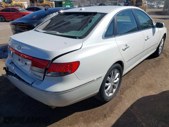 2007 Hyundai Azera SE z VIN KMHFC46F57A210341, wystawiony jako IAAI lot #41729427 z przebiegiem 113 301 mil mil oraz . Historia ofert i sprzedaży dostępna na DreamBid. Obrazek 4.