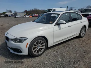 2018 BMW 3 Series 320i xDrive с VIN WBA8E5G51JNU46484, выставлен на аукционе Copart как лот 51939615 с пробегом 108 539 миль миль и Списание • Salvage title. История ставок и продаж доступна на DreamBid. Изображение 1.