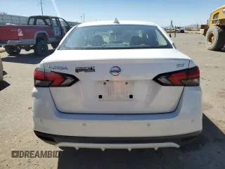 2021 Nissan Versa SV z VIN 3N1CN8EV7ML855601, wystawiony jako Copart lot #50088085 z przebiegiem 84 069 mil mil oraz Szkody całkowita. Historia ofert i sprzedaży dostępna na DreamBid. Obrazek 6.