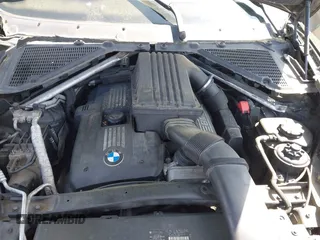 2007 BMW X5 3.0si z VIN 4USFE43597LY80810, wystawiony jako IAAI lot #41940471 z przebiegiem 217 754 mil mil oraz . Historia ofert i sprzedaży dostępna na DreamBid. Obrazek 10.