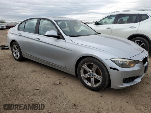 2013 BMW 3 Series 328i xDrive with VIN WBA3B5G56DNP41068, listed as a Copart auction lot 54586325 with 112,441 mi miles and Salvage title. Bid and sale history available at DreamBid. Image 4.