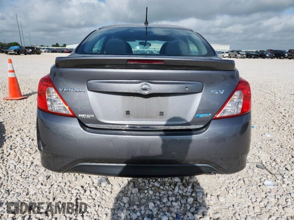 2016 Nissan Versa SV z VIN 3N1CN7AP2GL840543, wystawiony jako Copart lot #60089465 z przebiegiem 163 858 mil mil oraz Szkoda całkowita • Salvage title. Historia ofert i sprzedaży dostępna na DreamBid. Obrazek 6.