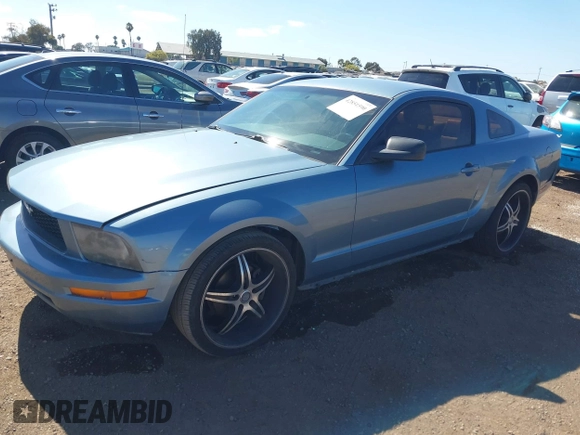 2005 Ford Mustang Deluxe with VIN 1ZVFT80N655215076, listed as a IAAI auction lot 42851590 with 295,317 mi miles and . Bid and sale history available at DreamBid. Image 2.