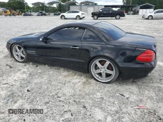 2005 Mercedes-Benz SL 500 z VIN WDBSK75F05F101325, wystawiony jako Copart lot #59639255 z przebiegiem Nie podano mil oraz Czysty tytuł • Clean title. Historia ofert i sprzedaży dostępna na DreamBid. Obrazek 2.