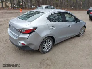 2018 Toyota Yaris iA with VIN 3MYDLBYV6JY318637, listed as a IAAI auction lot 41503146 with 87,247 mi miles. Bid and sale history available at carsss.com. Image 4.