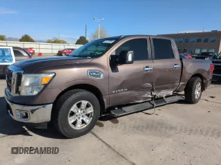 2017 Nissan Titan SV z VIN 1N6AA1E53HN518353, wystawiony jako Copart lot #54135005 z przebiegiem 146 312 mil mil oraz Szkoda całkowita • Salvage title. Historia ofert i sprzedaży dostępna na DreamBid. Obrazek 1.