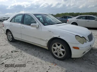 2001 Mercedes-Benz C 230/260/280/320 z VIN WDBRF61J51F078805, wystawiony jako Copart lot #51609285 z przebiegiem 223 663 mil mil oraz Szkoda całkowita • Salvage title. Historia ofert i sprzedaży dostępna na DreamBid. Obrazek 4.