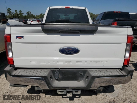 2019 Ford F-350 z VIN 1FT8W3AT3KEF01742, wystawiony jako Copart lot #71810954 z przebiegiem 92 873 mil mil oraz Szkoda całkowita • Salvage title. Historia ofert i sprzedaży dostępna na DreamBid. Obrazek 6.