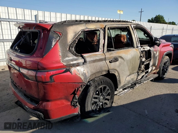 2024 Toyota Sequoia SR5 with VIN 7SVAAABA2RX039793, listed as a Copart auction lot 62465524 with 0 mi miles and Salvage Title. Bid and sale history available at carsss.com. Image 3.