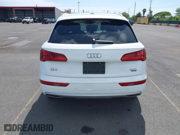 2018 Audi Q5 Premium Plus z VIN WA1BNAFY0J2239383, wystawiony jako IAAI lot #42384069 z przebiegiem 44 069 mil mil oraz . Historia ofert i sprzedaży dostępna na DreamBid. Obrazek 16.