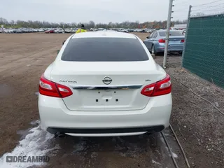2016 Nissan Altima 2.5 SL with VIN 1N4AL3AP5GC137636, listed as a IAAI auction lot 42026036 with 149,231 mi miles. Bid and sale history available at carsss.com. Image 16.