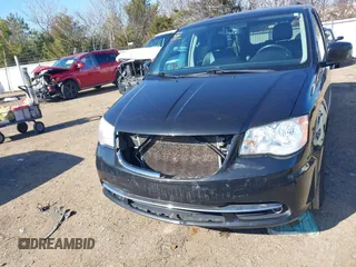 2015 Chrysler Town & Country Touring with VIN 2C4RC1BG9FR626501, listed as a IAAI auction lot 41279210 with 211,206 mi miles and . Bid and sale history available at DreamBid. Image 12.