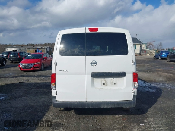 2021 Nissan NV200 SV z VIN 3N6CM0KN4MK705700, wystawiony jako IAAI lot #41375591 z przebiegiem 98 172 mil mil oraz . Historia ofert i sprzedaży dostępna na DreamBid. Obrazek 17.