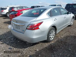 2014 Nissan Altima 2.5 S with VIN 1N4AL3AP3EC151483, listed as a IAAI auction lot 41932459 with 129,408 mi miles. Bid and sale history available at carsss.com. Image 4.