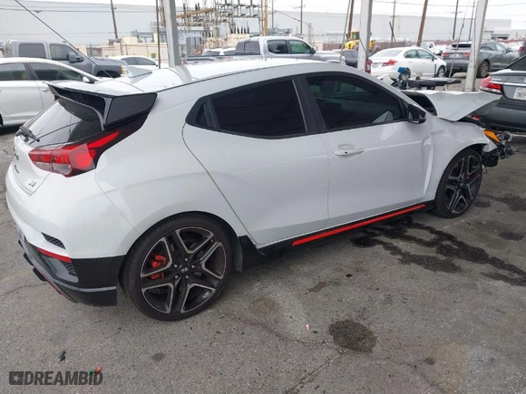 2020 Hyundai Veloster N with VIN KMHT36AH6LU008009, listed as a IAAI auction lot 41775605 with 84,029 mi miles. Bid and sale history available at carsss.com. Image 4.