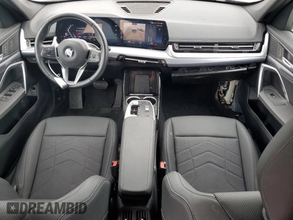 2023 BMW X1 xDrive28i с VIN WBX73EF04P5X15700, выставлен на аукционе Copart как лот 56488145 с пробегом 19 980 миль миль и Списание • Salvage title. История ставок и продаж доступна на DreamBid. Изображение 8.