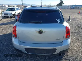 2012 MINI Countryman with VIN WMWZB3C59CWM05749, listed as a IAAI auction lot 38329304 with 64,590 mi miles and . Bid and sale history available at DreamBid. Image 16.