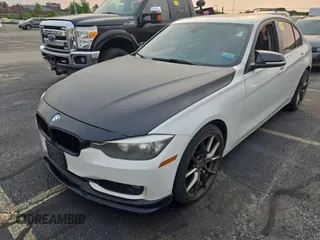 2014 BMW 3 Series 328i xDrive с VIN WBA3B5G57ENS10589, выставлен на аукционе Copart как лот 60533065 с пробегом 208 112 миль миль и Чистый • Clean title. История ставок и продаж доступна на DreamBid. Изображение 2.